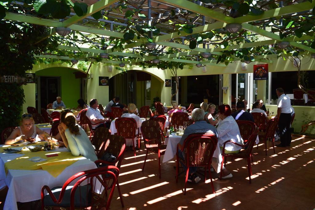 Hotel Kangaroo Μπούντβα Εξωτερικό φωτογραφία